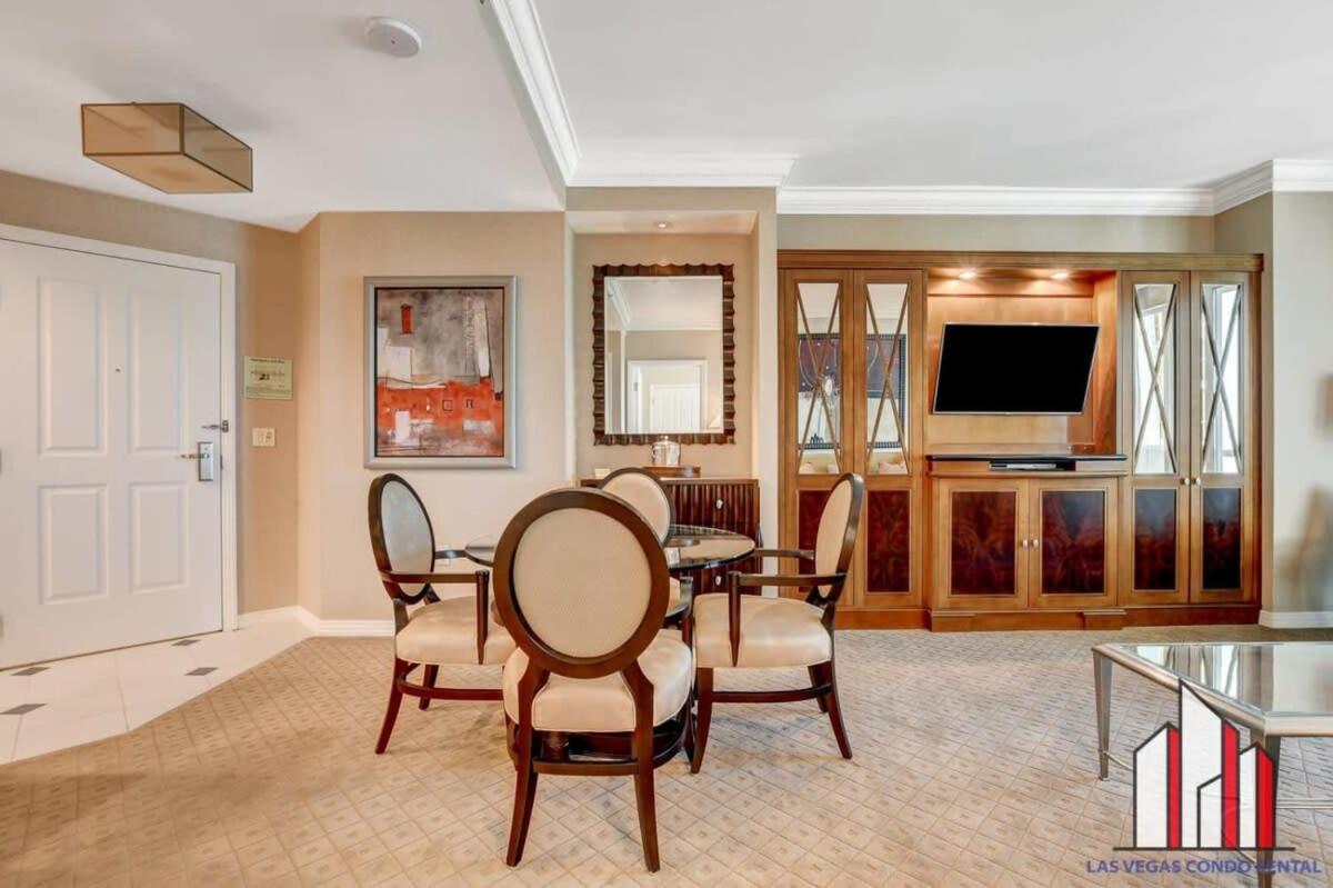 Signature 2br3ba Balcony Combo Units 16-702 And 04 Ferienhaus