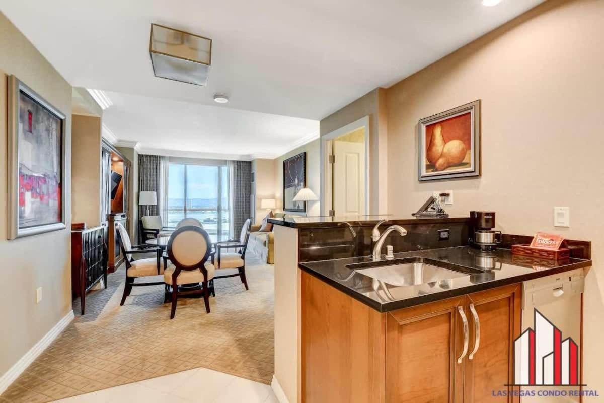 Signature 2br3ba Balcony Combo Units 16-702 And 04 Ferienhaus Las Vegas