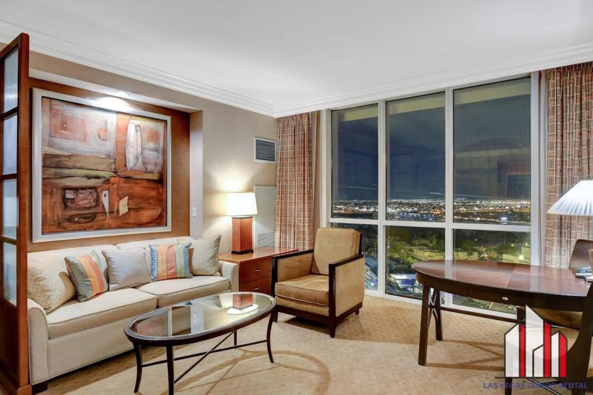Signature 2br3ba Balcony Combo Units 16-702 And 04 * Las Vegas